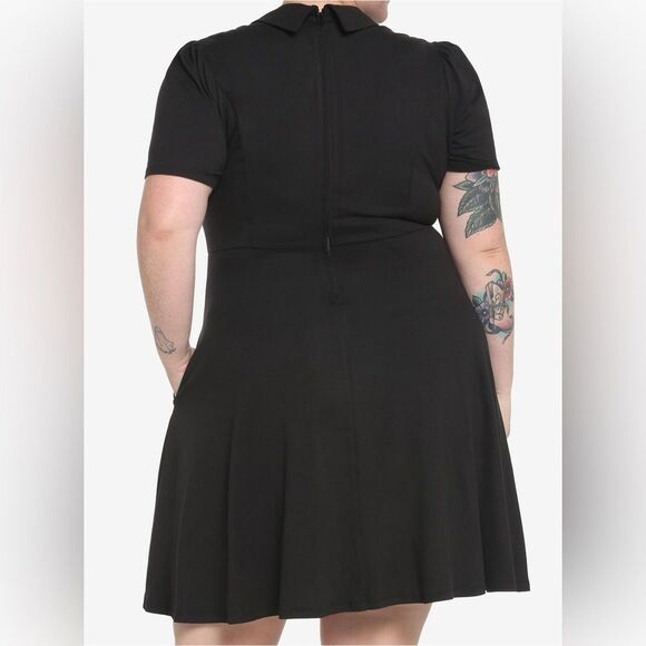 Hot topic plus size Black Collar Dress mesh sleeves - Picture 2 of 10